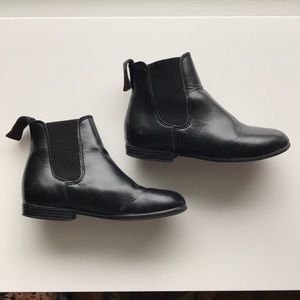 Black Chelsea Boot